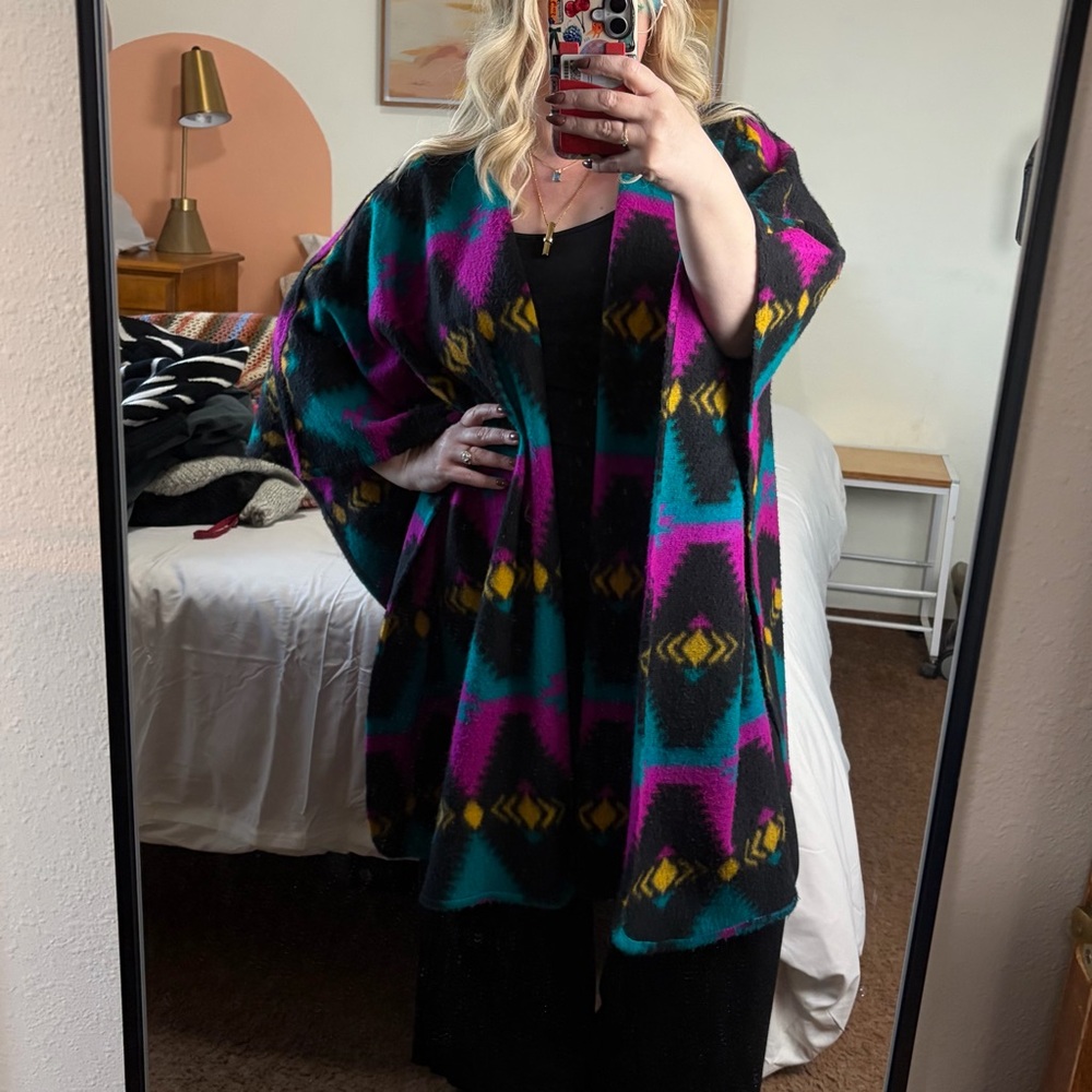 Vintage Specialty House Colorful Geometric Women's Poncho fleece Aztec print - Picture 4 of 9